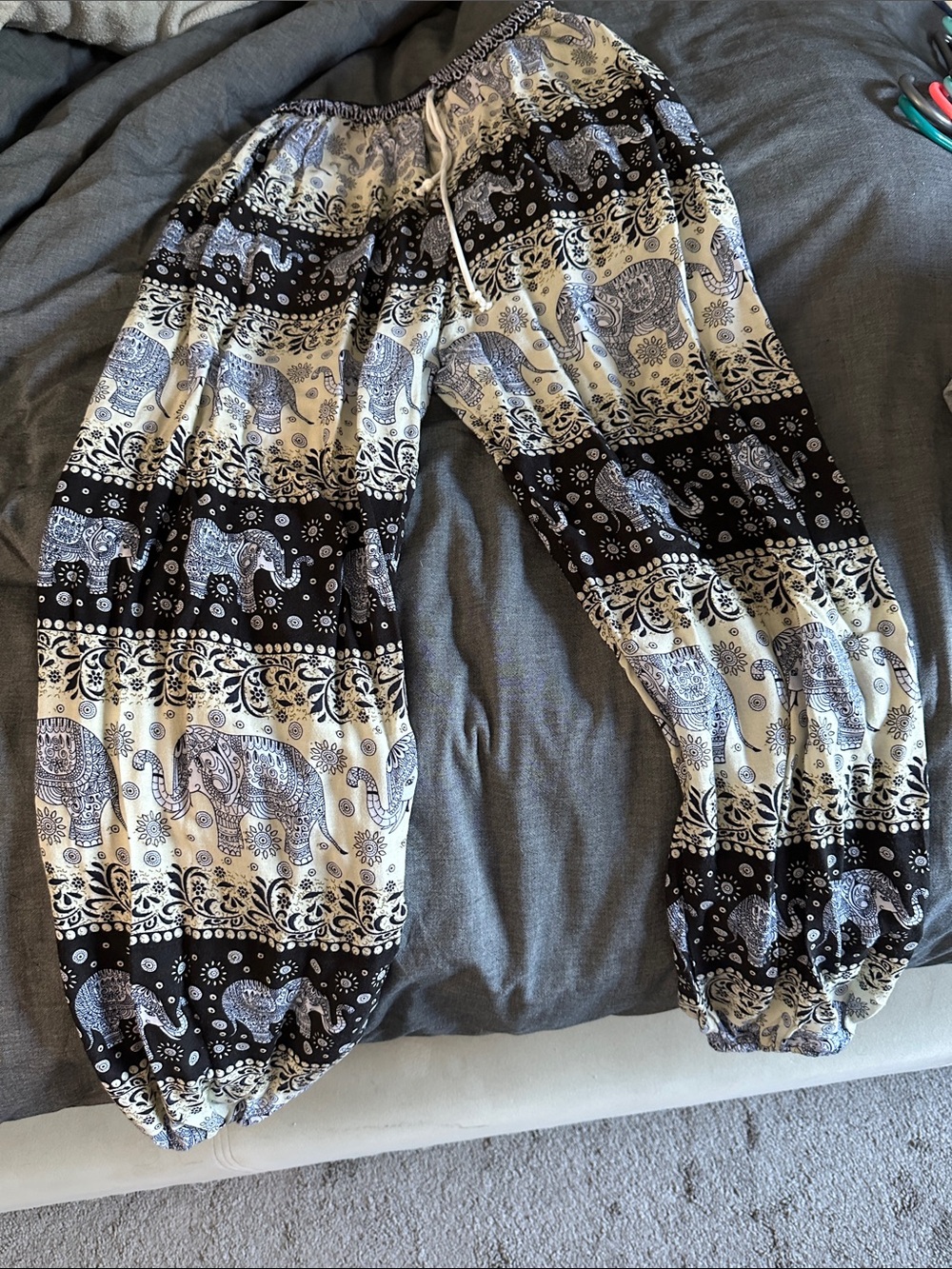 Bohemian Elephant Print Harem Pants - Black & Cream